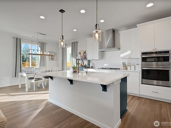 3rd image of 15132 Tyee Drive E