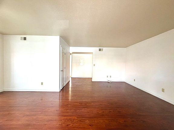 4th image of 5493 Indian River Dr Unit 375
