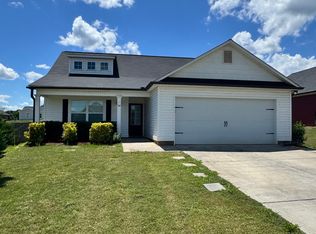 34 Crestview Dr, Carnesville, GA 30521