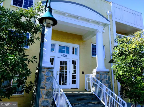 4079 S Four Mile Run Dr Unit 403, Arlington, VA 22204