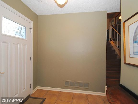 2nd image of 963 Aqua Ct