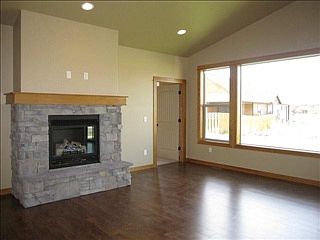 2nd image of 3804 Palm St