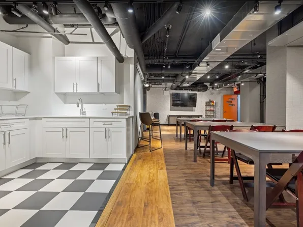 104-40 Queens Boulevard image 9 of 21