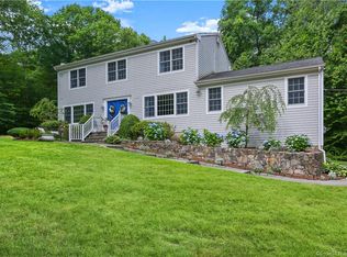 31 Black Twig Pl, Stamford, CT 06903