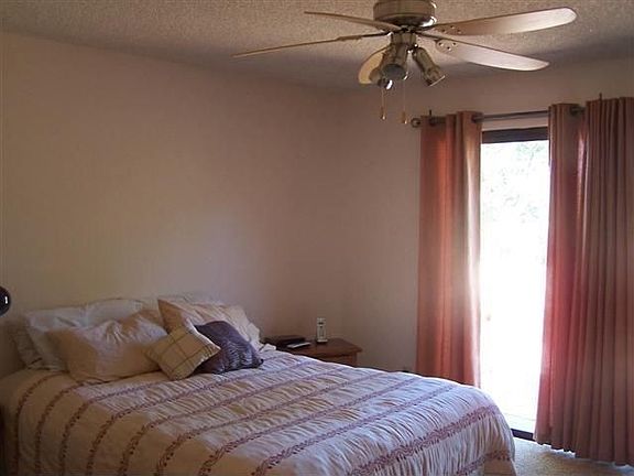 2nd image of 471 Circle Dr #285