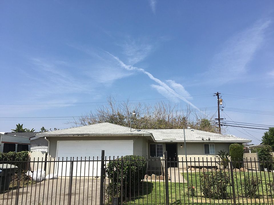 1st image of 403 Cabana Ave
