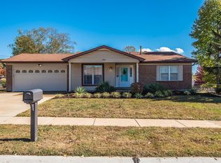 6804 China Lake Dr, Saint Louis, MO 63129