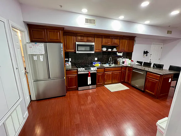 7056 Fulton St #9 — Photo 7