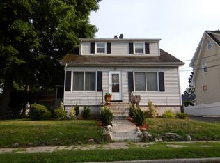 115 Niagara St, Dumont, NJ 07628