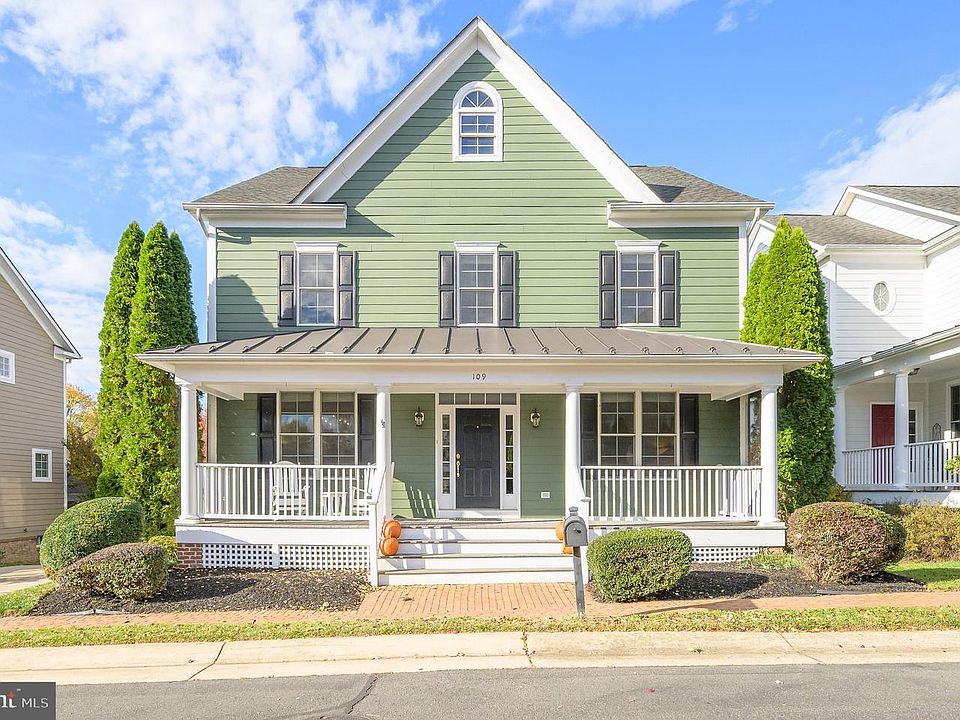 1st image of 109 Amalfi Ct