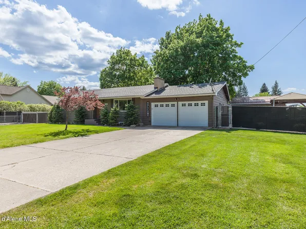 5903 N Davenport St, Dalton Gardens, ID 83815