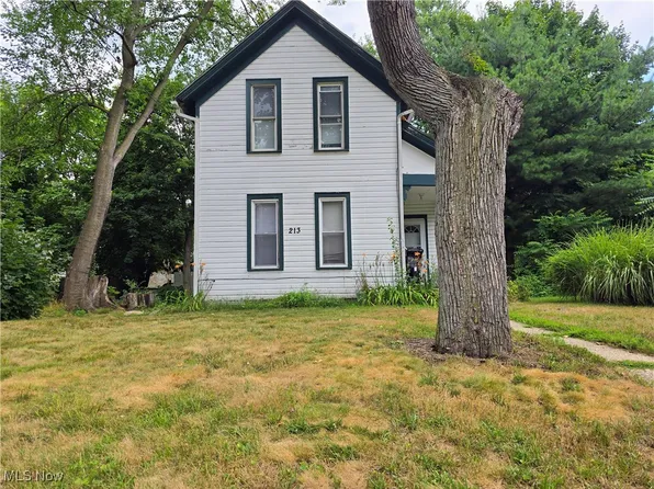 213 Gale St, Akron, OH 44302