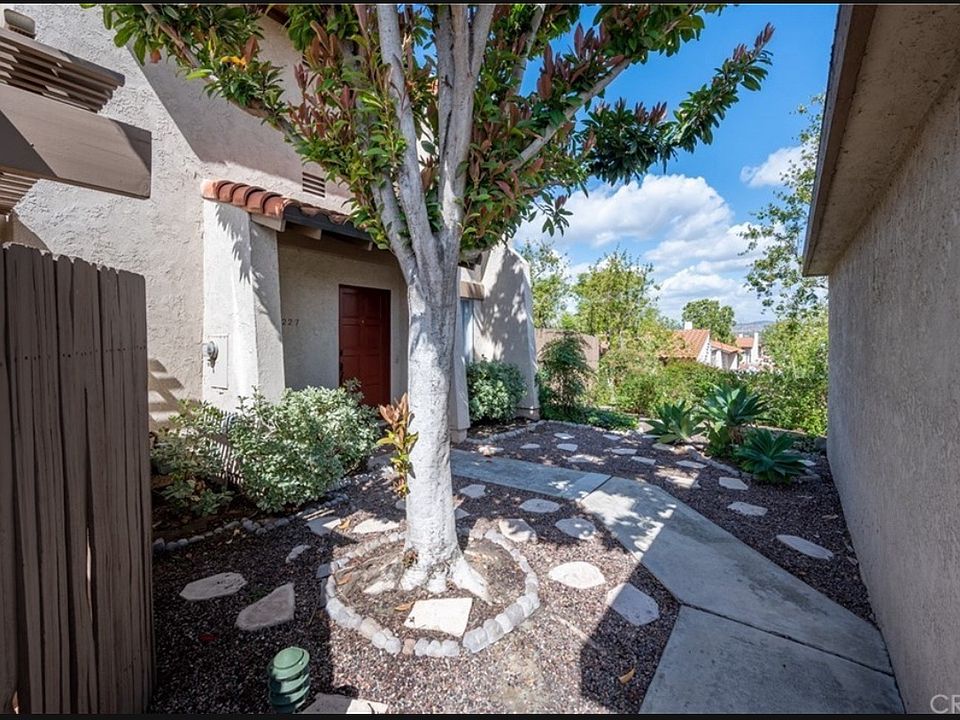 1st image of 227 S Camino De Naranjas
