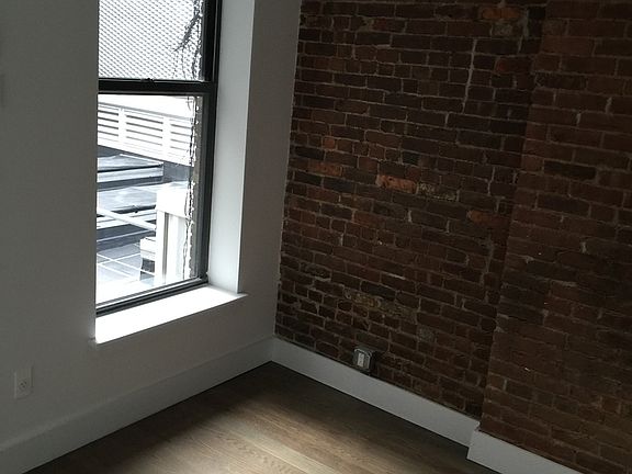 3rd image of 9 Stanton St #3CD