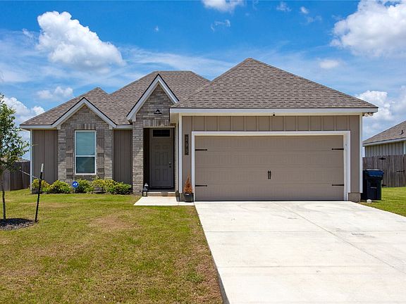 2nd image of 293 Harvest Lake Dr