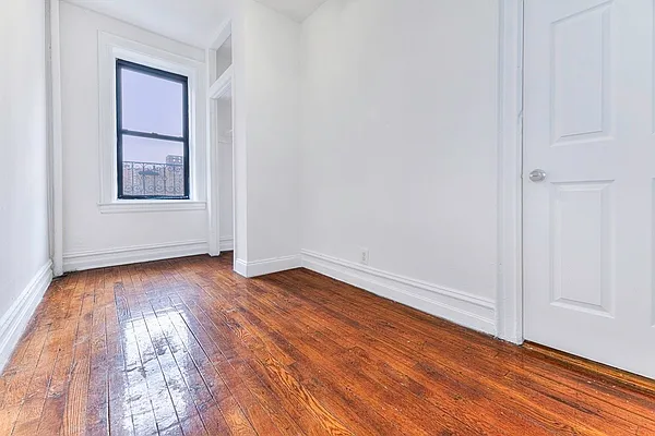 Rented by REAL New York | media 10