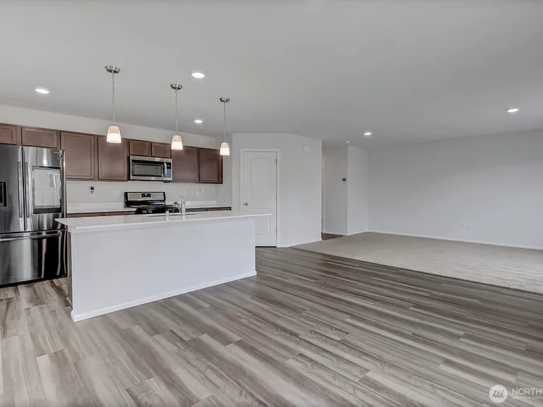 9155 Candytuft Dr SE — Photo 9