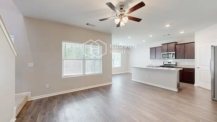 232 Chelsea Park Rd — Photo 5