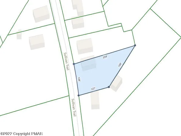 6366 Sullivan Trl, Wind Gap, PA 18091