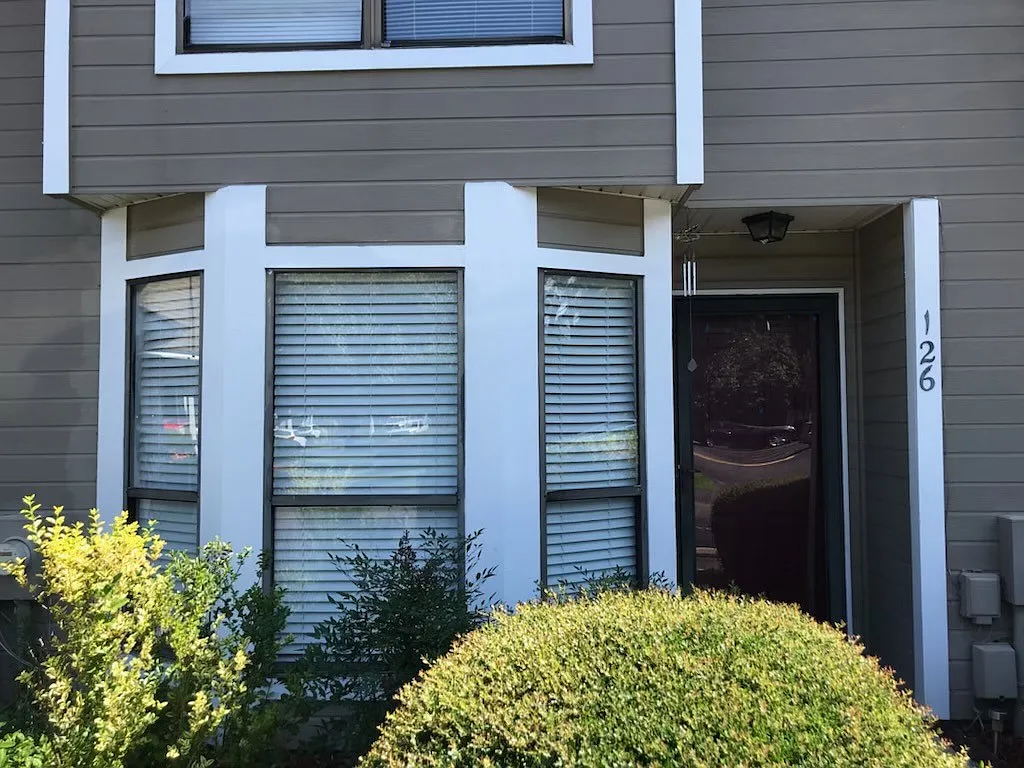 2 bed, 1.5 bath, 1234 sqft, $1,499 — Photo 1