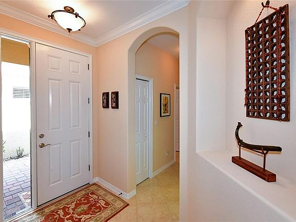 4th image of 498 Montelluna Dr