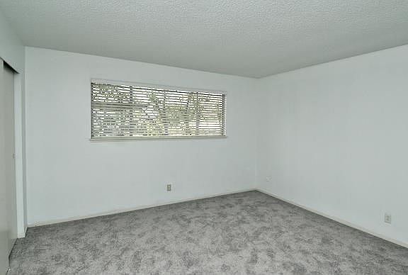 5th image of 820 Highland Ave #3