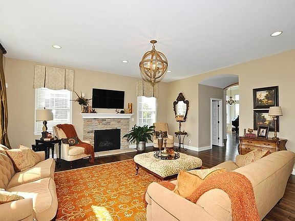 5th image of 4907 Sweetwater Dr