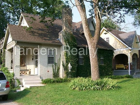 1st image of 2529 Ashwood Ave