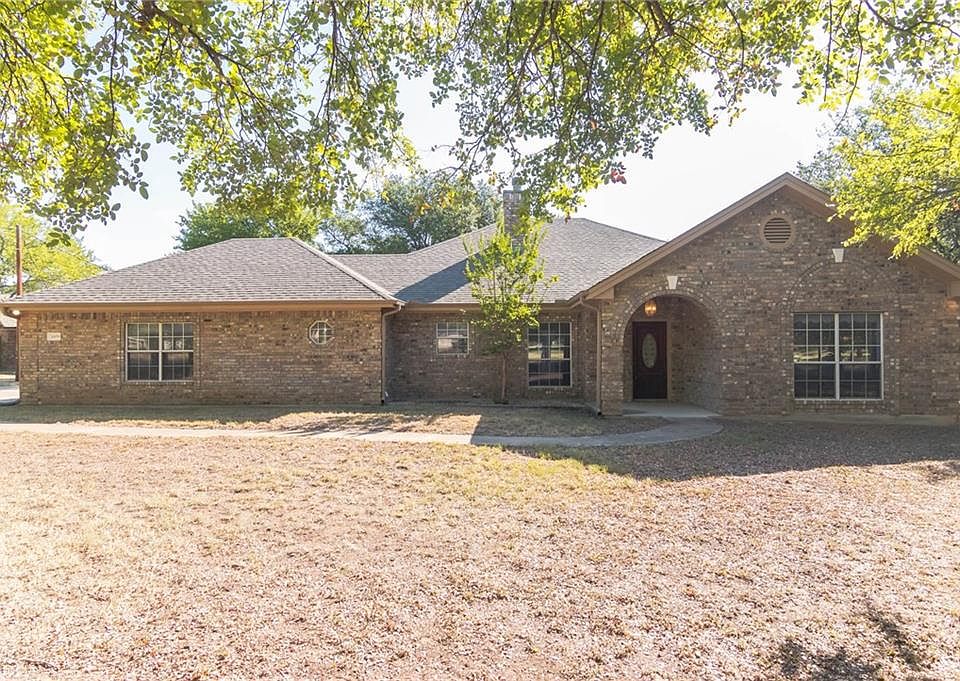 1st image of 3009 Fountainwood Dr
