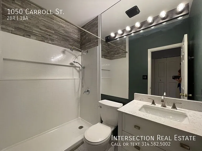 1050 Carroll St — Photo 22