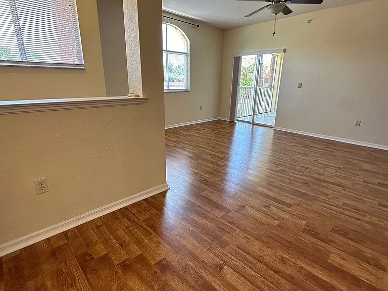 6361 Aragon Way #MAIN — Photo 53