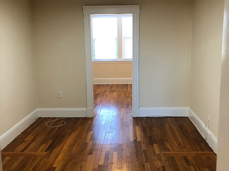 77 Main St #14 — Photo 2