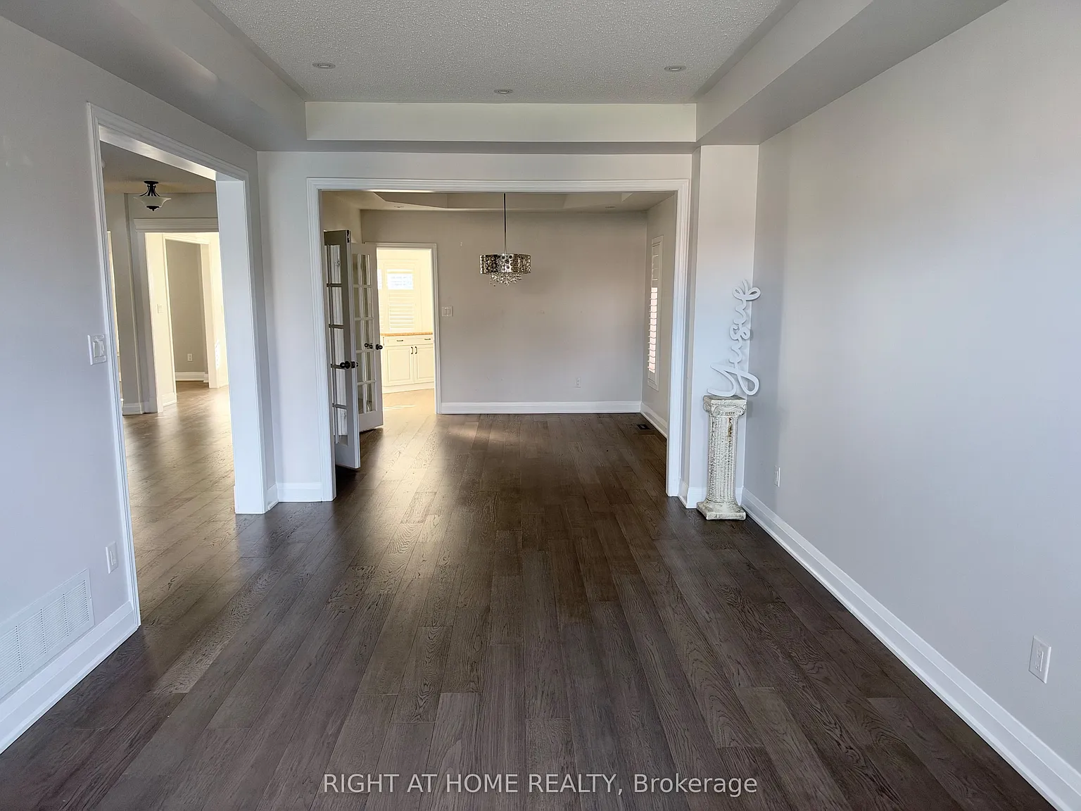 4 bed, $4,400 — Photo 3