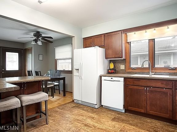 5th image of 5518 35th Ave S