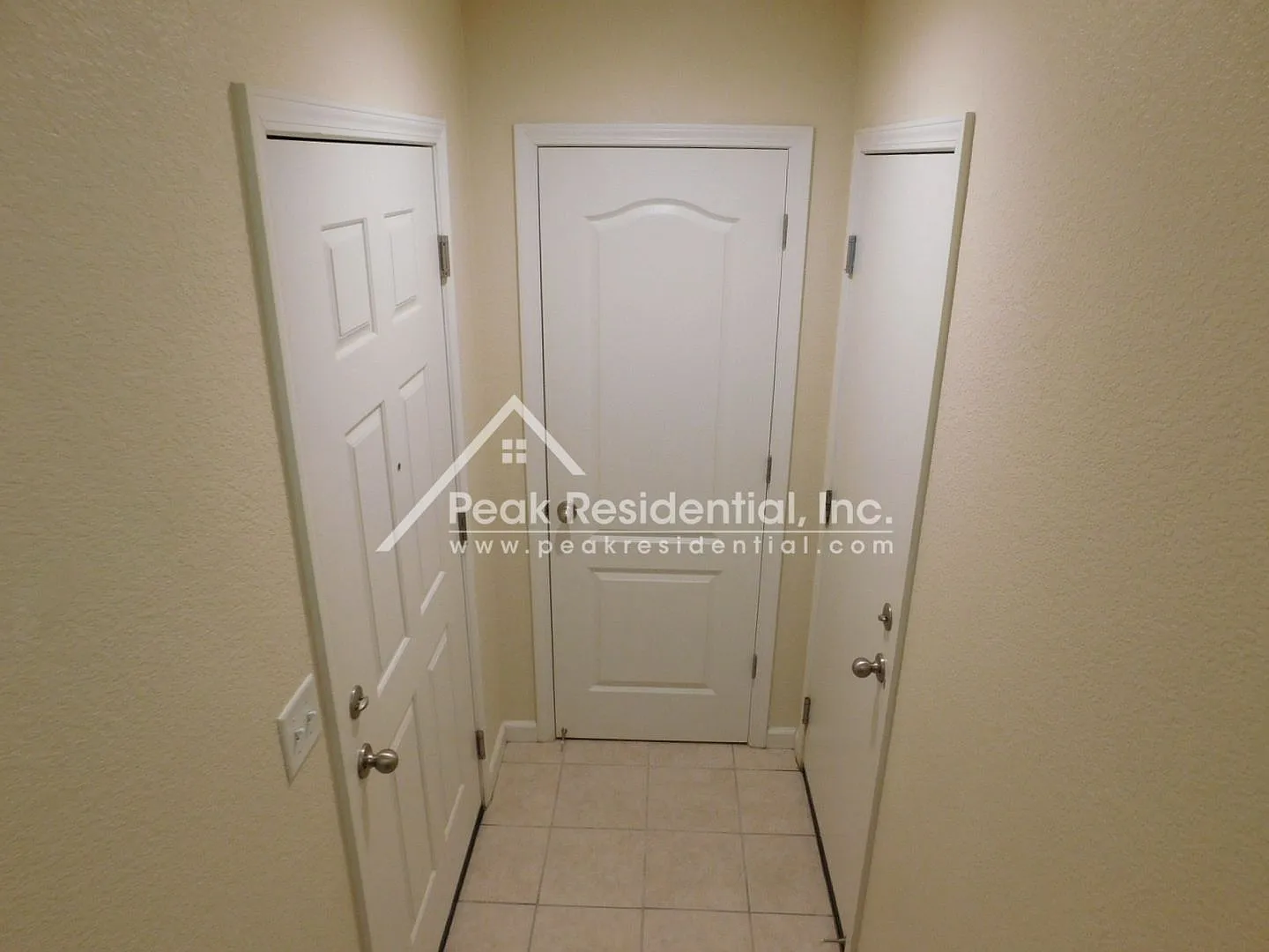 Very Nice North Natomas 2bd/2ba Condo with 2 Car Garage — Photo 4