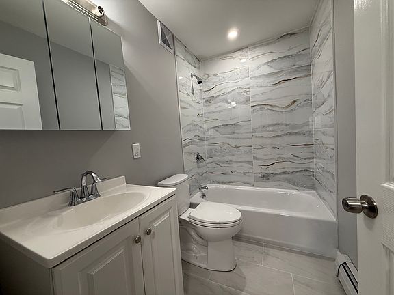 5th image of 44 Oakcrest Rd #32