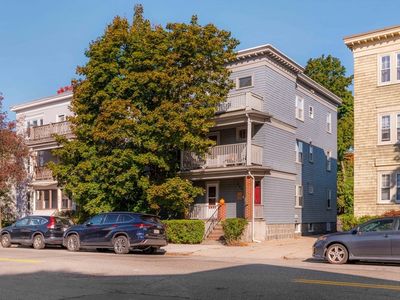 289 Belgrade Ave #2, Roslindale, MA, 02131