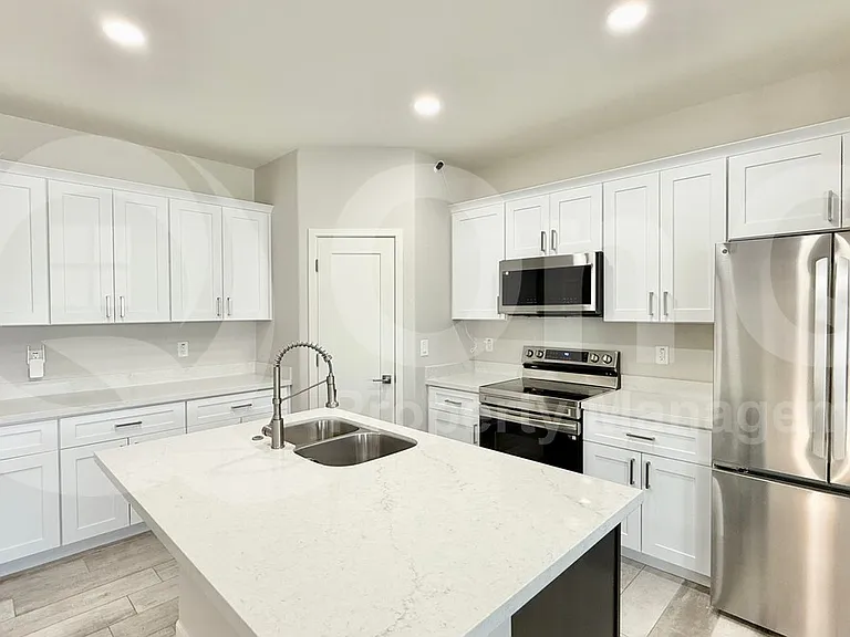 14178 S Diablo Rd — Photo 3