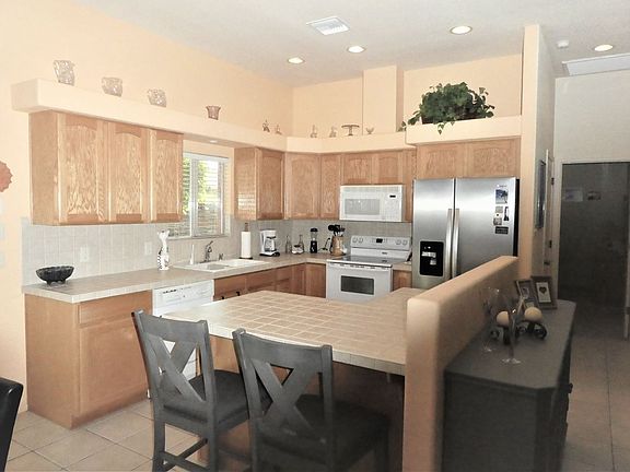 4th image of 12501 S Ironwood Dr