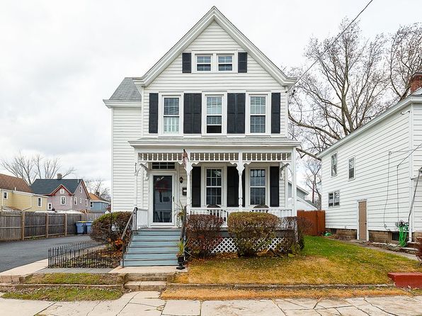 213 Elmendorf St