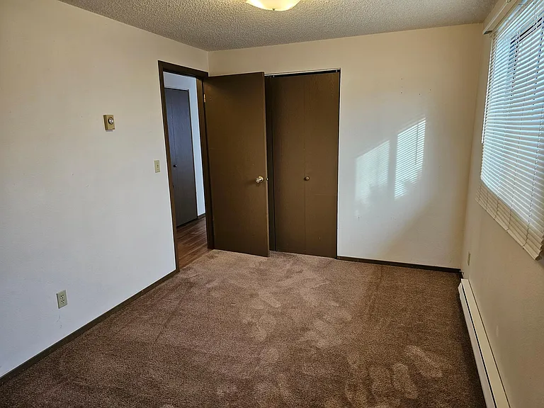 1143 Park Dr — Photo 7