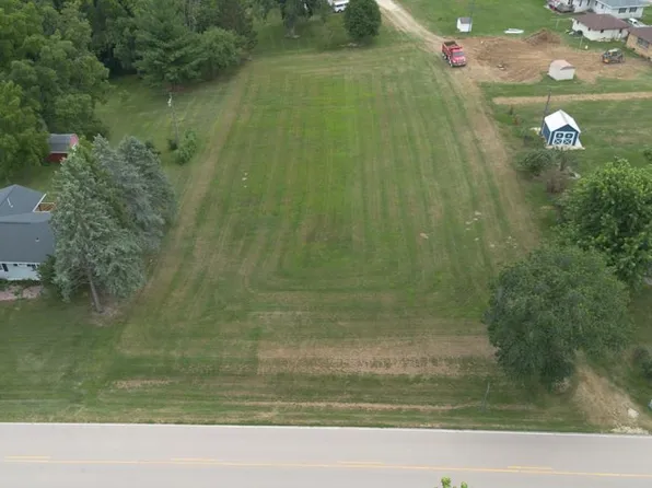 Saint Catherine Rd, Dubuque, IA 52003