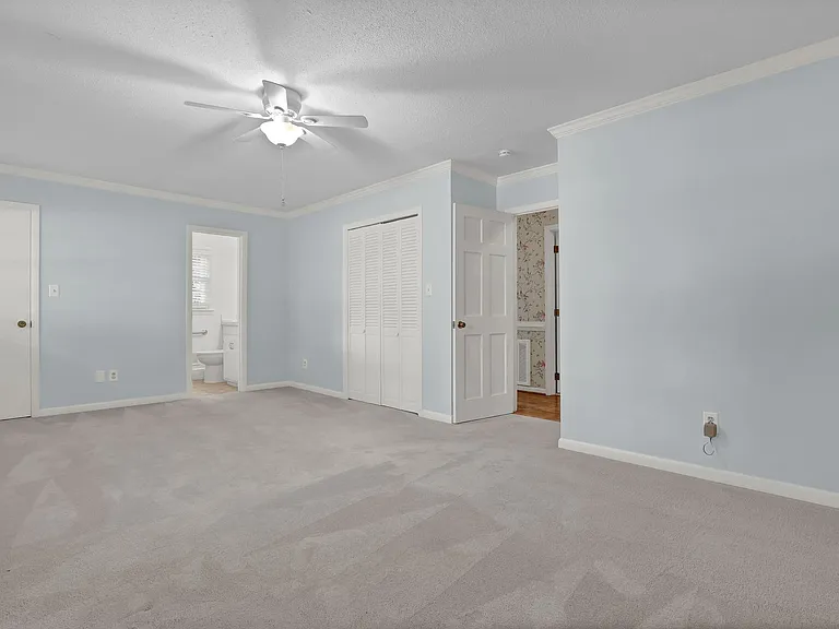 700 Clyde Dr — Photo 23