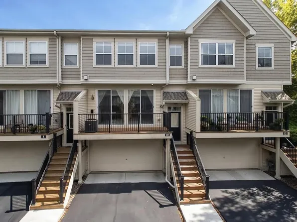4735 Victor Path Unit 10, Hugo, MN 55038