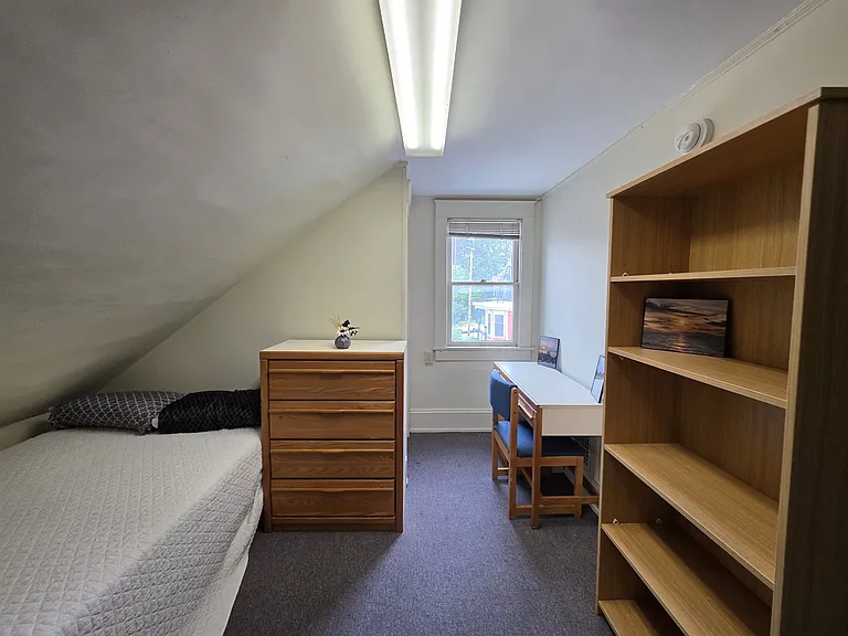 105 Dryden Ct — Photo 35