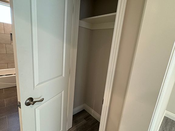 5th image of 1027 S Atlantic Blvd #21