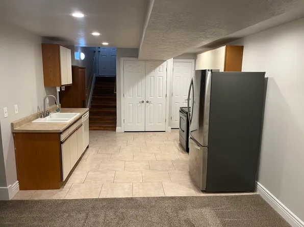2539 Oak Ln #Basement, Layton, UT 84040