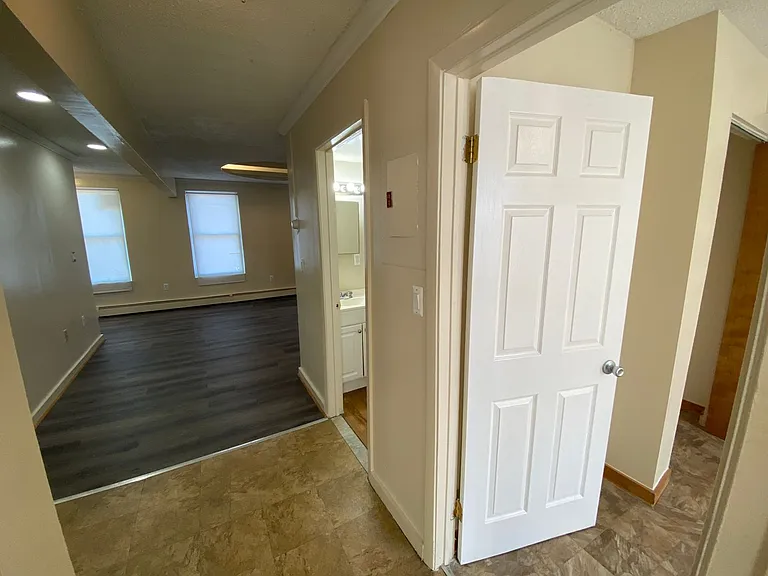 222 Division St #2 — Photo 28