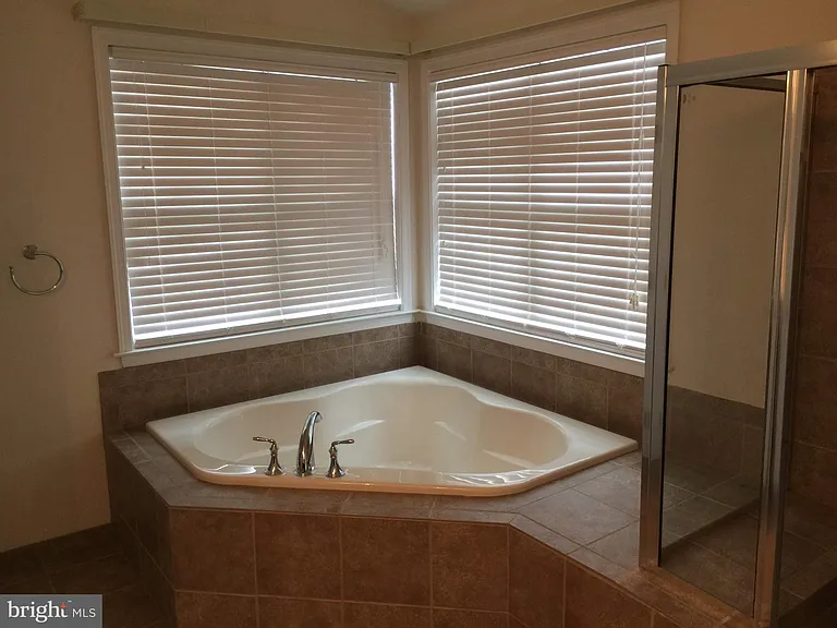 43165 Barnstead Dr — Photo 33