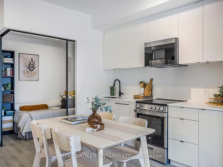 2369 Danforth Ave #210 — Photo 14